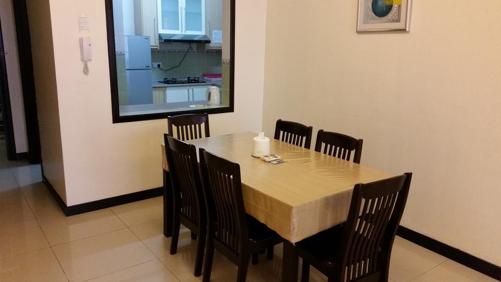 Marina Court-5Bilik 3Tandas 2Tingkat Penthouse 2Parkir Percuma Maksimum 22Org Termsk Kanak2&Marina Court 6Bilik 4Tandas 2RuangTamu 2Dapur 2 Parkir Percuma Maksimum 14Org Termsk Kanak2 Kota Kinabalu Bilik gambar