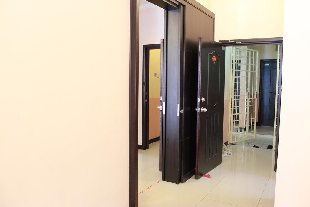 Marina Court-5Bilik 3Tandas 2Tingkat Penthouse 2Parkir Percuma Maksimum 22Org Termsk Kanak2&Marina Court 6Bilik 4Tandas 2RuangTamu 2Dapur 2 Parkir Percuma Maksimum 14Org Termsk Kanak2 Kota Kinabalu Luaran gambar