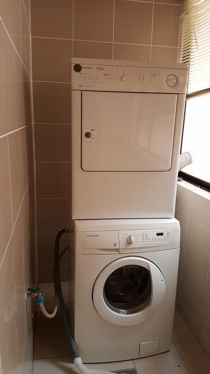 Marina Court-5Bilik 3Tandas 2Tingkat Penthouse 2Parkir Percuma Maksimum 22Org Termsk Kanak2&Marina Court 6Bilik 4Tandas 2RuangTamu 2Dapur 2 Parkir Percuma Maksimum 14Org Termsk Kanak2 Kota Kinabalu Luaran gambar